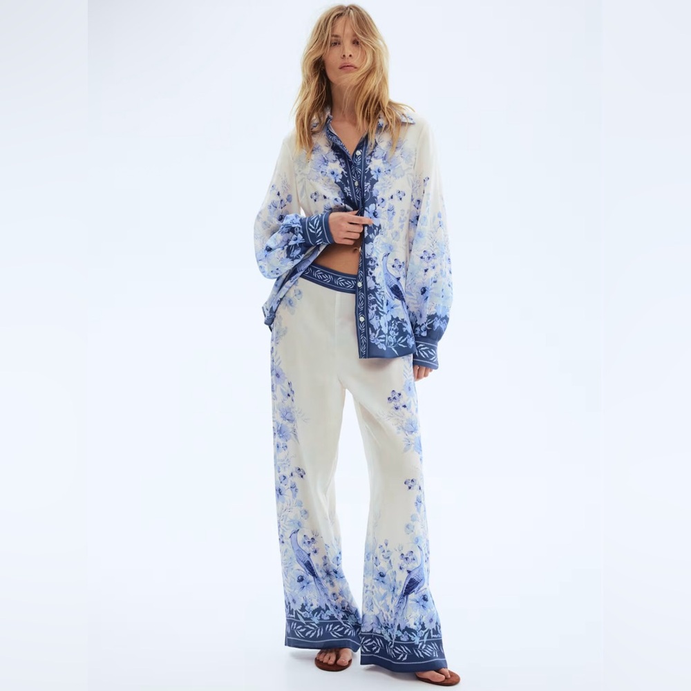H&M NWT CREAM / BLUE PRINTED LYOCELL  FLORAL PANTS